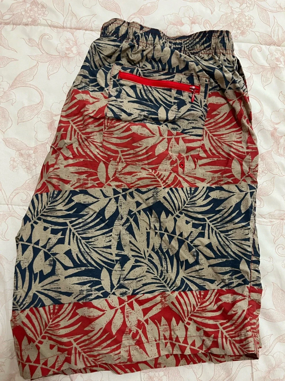 Columbia Navy Tropical Print Shorts XL